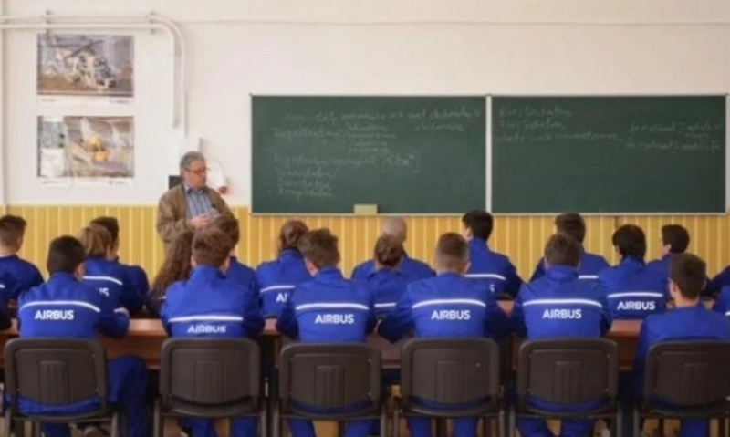 noi-specialisti-in-aviatie-formati-la-brasov