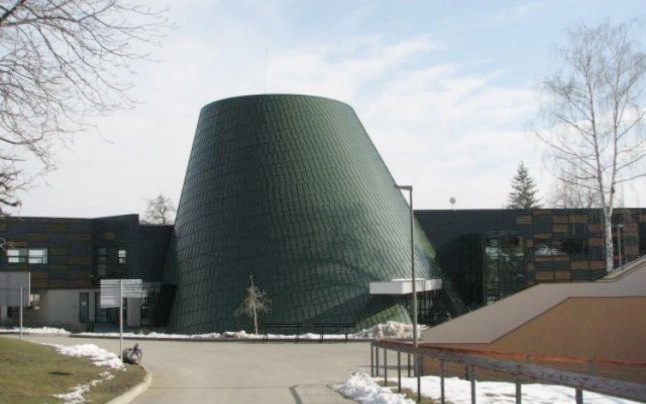 planetariul-de-la-zoo-brasov-e-aproape-gata