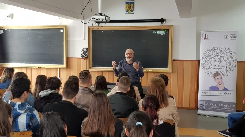 proiectul-antrenat-de-majorat-a-ajuns-la-peste-100-de-liceeni-din-orasul-brasov