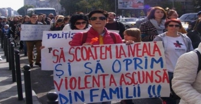 protest-mut-in-memoria-victimelor-violentei-domestice-duminica-la-brasov