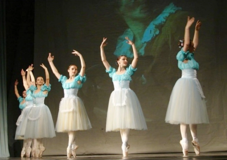 ratbv-ii-trimite-pe-10-brasoveni-la-spectacolul-de-balet-coppelia