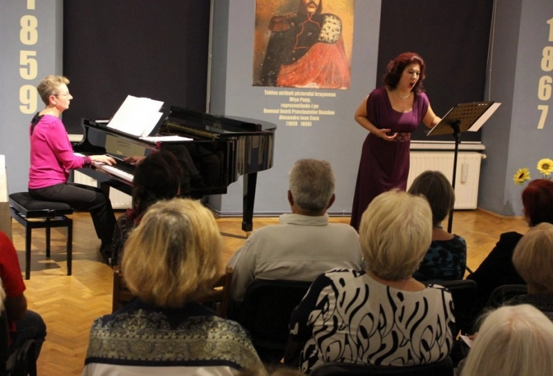 recital-sub-semnul-toamnei-la-muzeul-casa-muresenilor