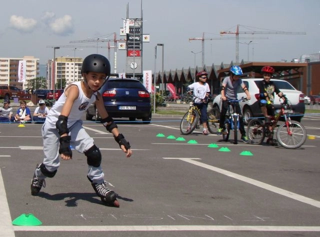 saptamana-mobilitatii-pe-aleea-pietonala-coresi-avantgarden