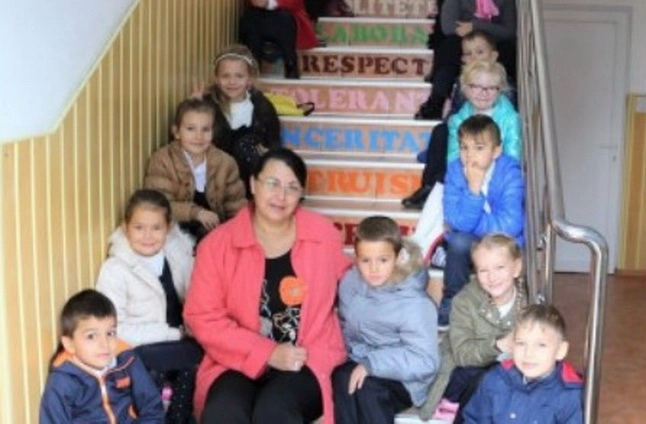 scoala-ca-acasa-creata-de-elevi-si-profesori-la-brasov