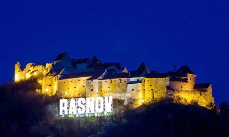 seara-natiunilor-vineri-la-cetatea-rasnov