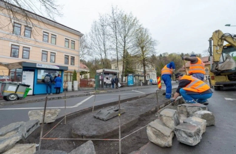 statia-de-taxi-din-livada-postei-se-muta-dupa-ziduri