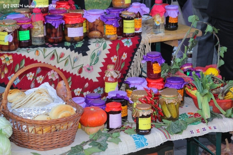 targ-autentic-de-poiana-cu-produse-traditionale-de-miercuri-pana-duminica