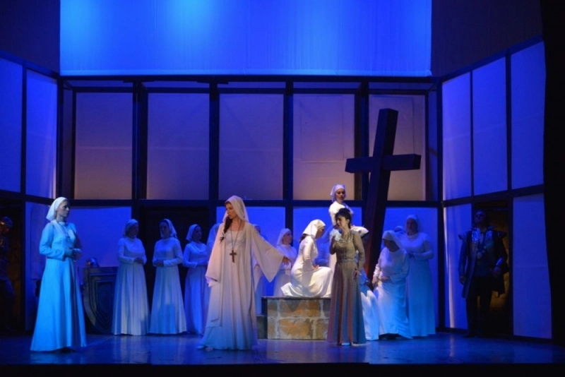 trubadurul-de-verdi-pe-scena-operei-brasov