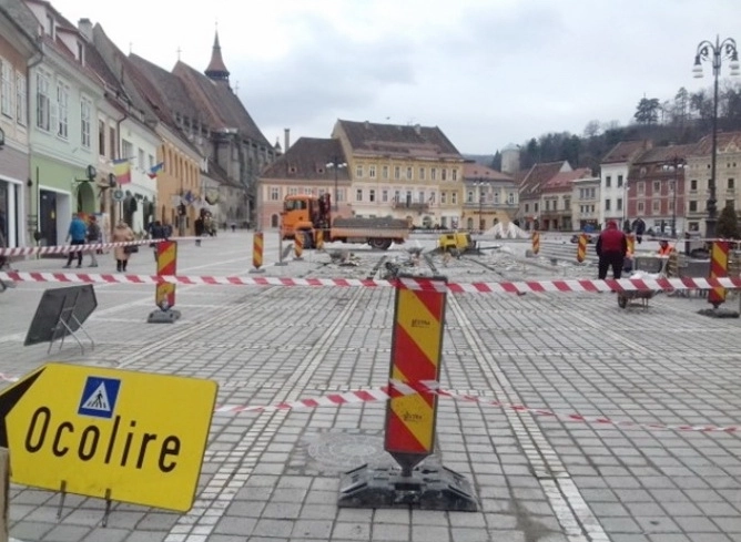 un-nou-santier-in-centru-electrica-modernizeaza-reteaua-in-zona-pietei-sfatului