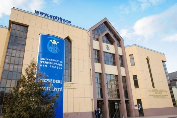 11-elevi-cu-medii-de-1000-admisi-la-universitatea-transilvania-brasov