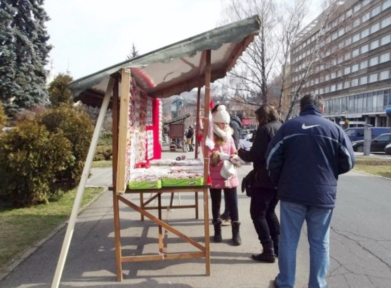 73-de-locatii-aprobate-in-brasov-pentru-comercializarea-de-martisoare
