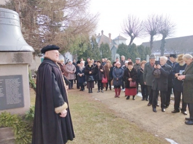75-de-ani-de-cand-445-de-sasi-din-zona-bartolomeului-au-fost-urcati-in-trenurile-deportarii-spre-siberia