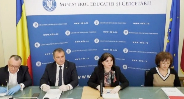 anul-scolar-20192020-nu-va-fi-inghetat