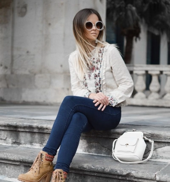 aplica-pentru-cea-mai-buna-oferta-de-angajari-videochat-in-bucuresti-si-vei-castiga-mii-de-dolari-lunar