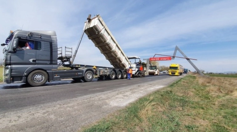 asfalt-nou-pe-dn-11-intre-municipiul-brasov-si-granita-cu-judetul-covasna