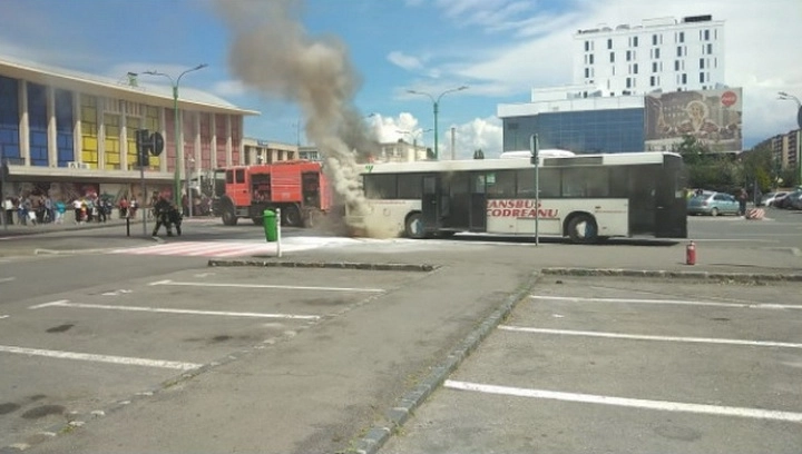 autoritatea-rutiera-romana-trage-pe-dreapta-autobuzele-transbus-codreanu
