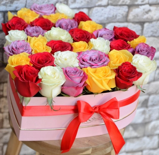 avantajele-curieratului-propriu-pentru-o-florarie-online-din-bucuresti