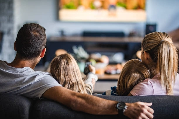 avantajele-si-dezavantajele-unui-smart-tv