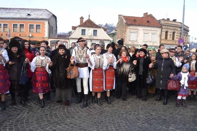 brasovul-sarbatoreste-ziua-micii-uniri