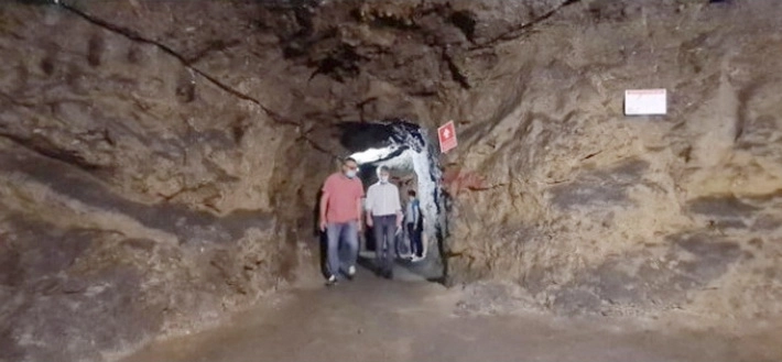 catacombele-de-dupa-ziduri-deschise-pentru-grupuri-de-turisti