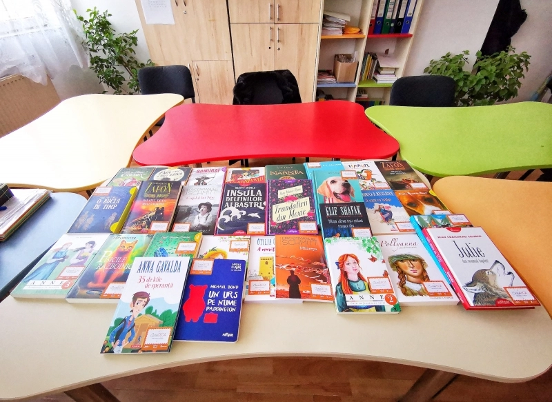 cea-mai-mare-librarie-online-din-romania-da-start-celei-dea-doua-editii-a-proiectului-carteteca