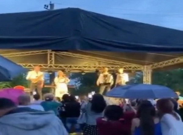 concert-de-pandemie-prima-seara-de-spectacol-a-inchis-o-pastravarie
