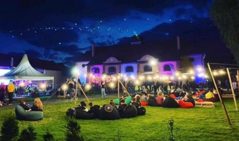 festivalul-artelor-cartfest-reprogramat-pentru-2021