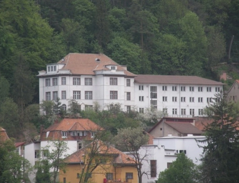 fosta-cladire-a-liceului-forestier-va-fi-transformata-in-hotel