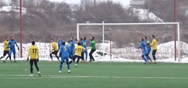 fotbal-amicalul-olimpic-cetate-rasnov-sr-brasov-anulat-din-cauza-vremii