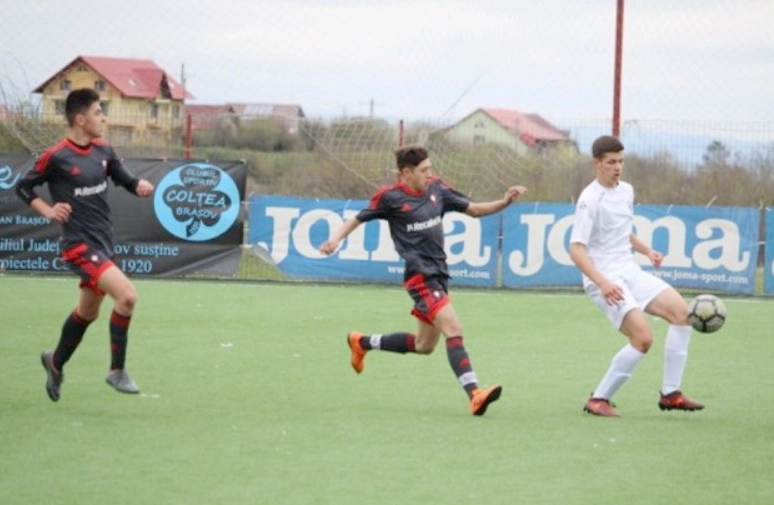fotbal-se-suspenda-campionatele-de-copii-si-juniori