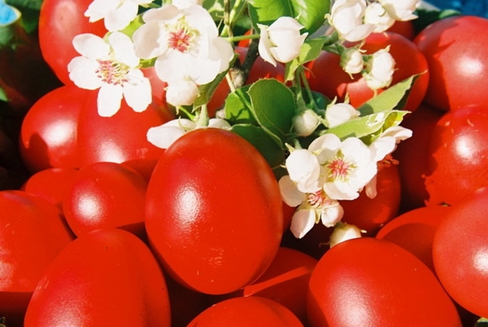 hristos-a-inviat-paste-fericit