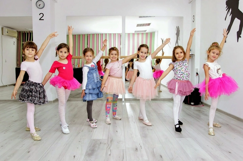 lectie-de-balet-miercuri-la-opera-pentru-copii