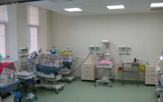 maternitatea-brasov-testeaza-personalul-la-intrarea-si-la-iesirea-din-tura