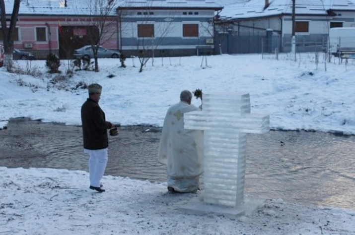 obiceiuri-de-boboteaza-in-tara-fagarasului
