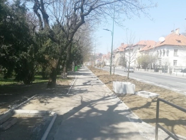 parcarea-de-la-parcul-central-nicolae-iorga-transformata-in-zona-verde