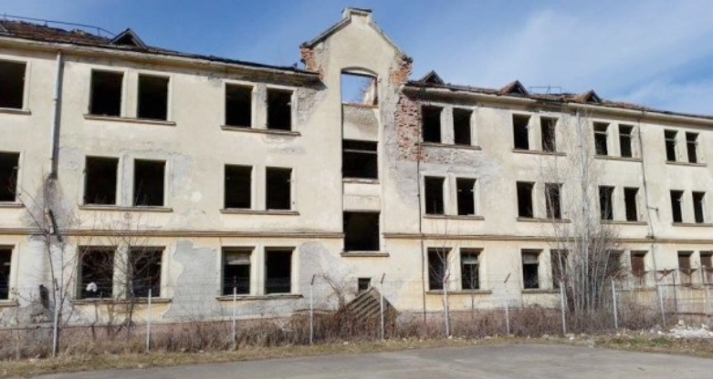 primaria-sacele-a-scos-la-licitatie-documentatia-tehnica-pentru-refacerea-ambasadei-franceze