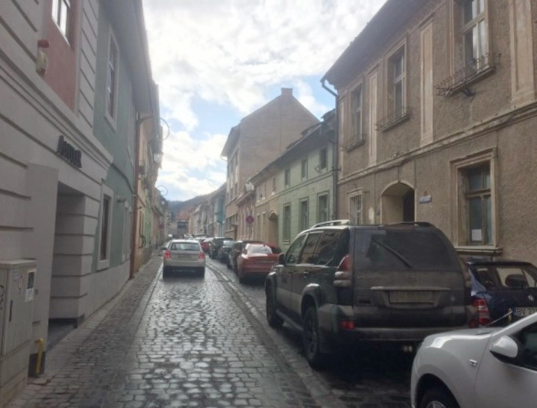 sedinte-cu-brasovenii-din-centrul-istoric-al-brasovului-pentru-propuneri-si-proiecte