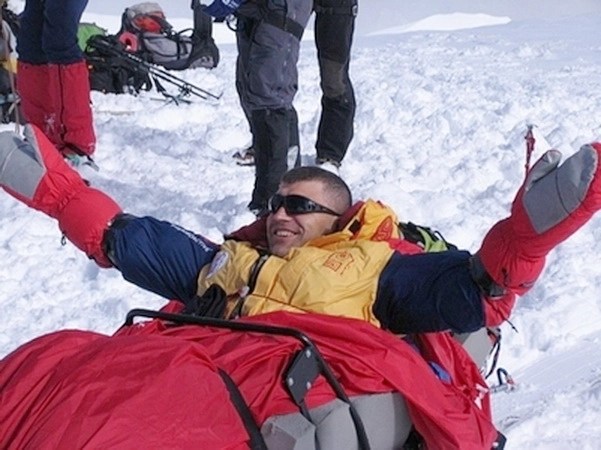singurul-alpinist-cu-dizabilitati-din-lume-la-alpin-film-festival