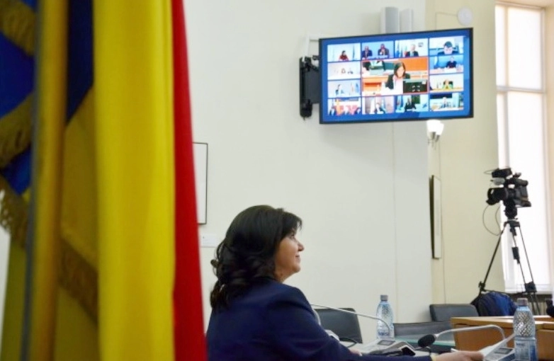 sprijin-de-specialitate-consiliere-psihologica-antidepresiv-covid-19-pentru-profesori-parinti-si-elevi
