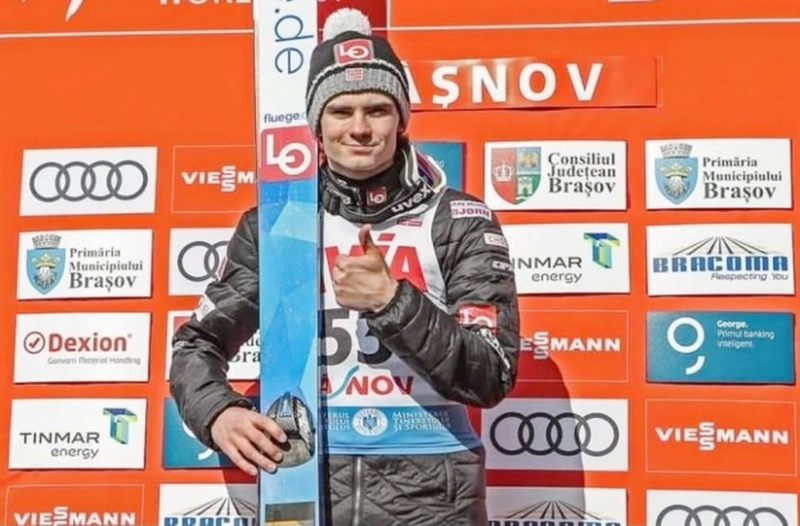 start-pentru-cupa-mondiala-de-sarituri-cu-schiurile-masculin
