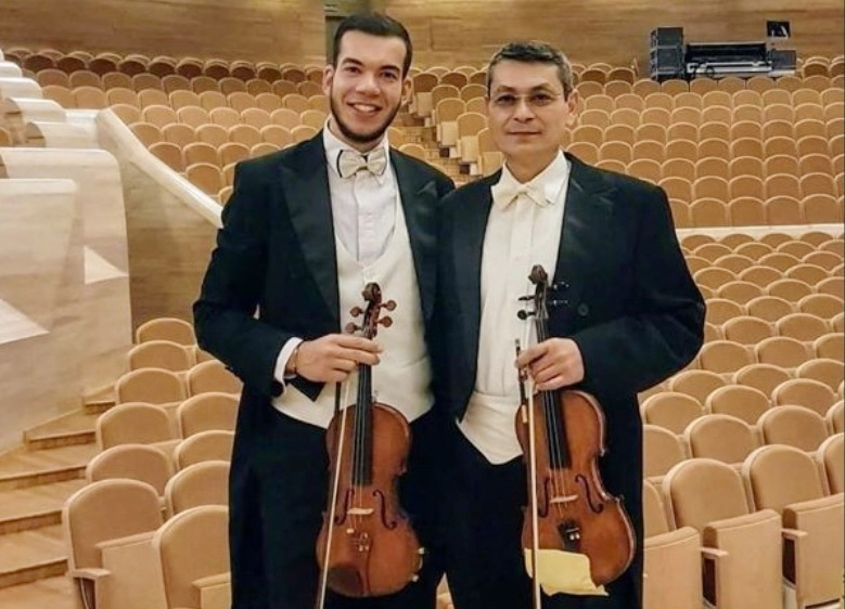 tata-si-fiu-impreuna-cu-profesorul-lor-100-mozart-sambata-la-brasov
