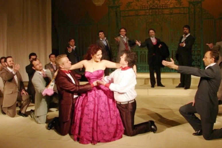 vaduva-vesela-la-opera-brasov-invitatie-la-romantism-si-voiosie