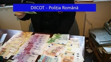 28-de-perchezitii-la-o-grupare-specializata-in-fals-de-moneda-si-trafic-de-droguri