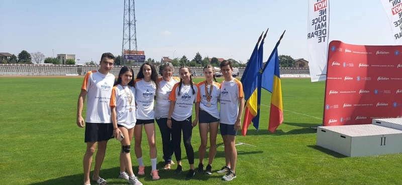 adina-circiogel-a-confirmat-printrun-nou-titlu-de-campioana-a-romaniei-iar-emma-zach-si-stefania-balint-iau-calcat-pe-urme