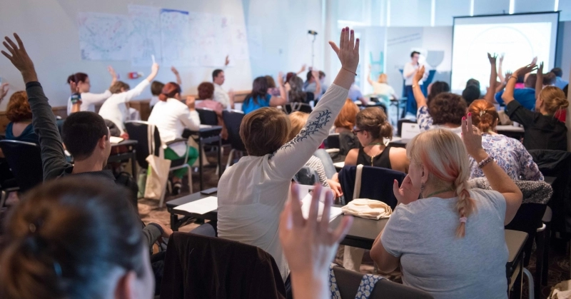 caravana-drumul-catre-invatare-autentica-este-la-brasov