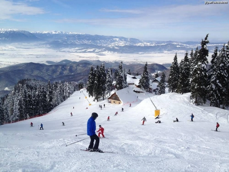 copiii-din-medii-defavorizate-invata-sa-schieze-in-poiana-brasov