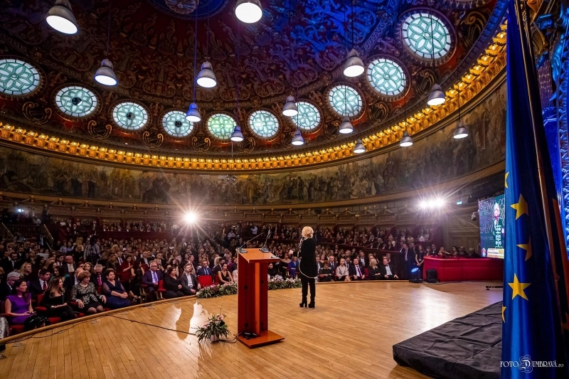 cum-pot-contribui-femeile-la-cresterea-pibului-in-europa