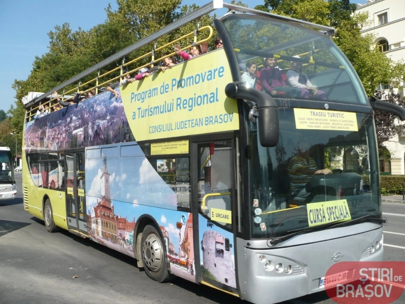 din-3-iulie-autobuzul-etajat-isi-reia-circulatia-pe-traseul-brasov-poiana-brasov