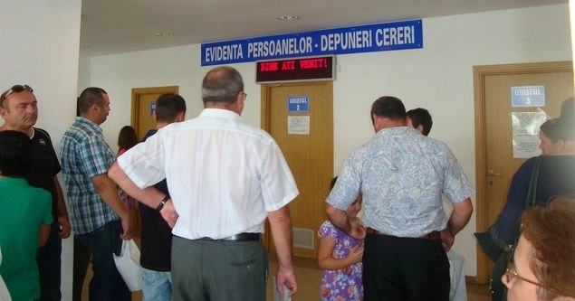 din-cauza-intarzierilor-in-tiparirea-cartilor-de-identitate-durata-eliberarii-acestora-este-de-30-de-zile