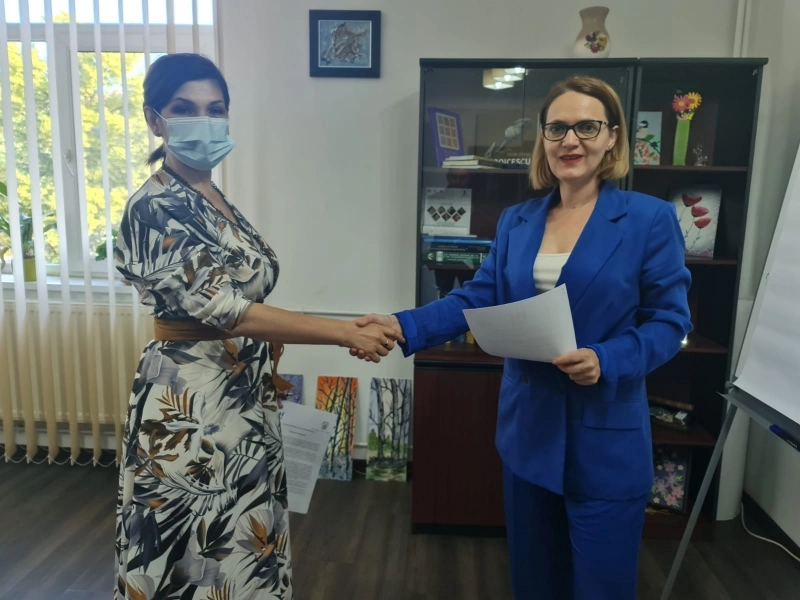 isj-valcea-primul-care-a-semnat-pactul-pentru-educatie-initiat-de-conaf